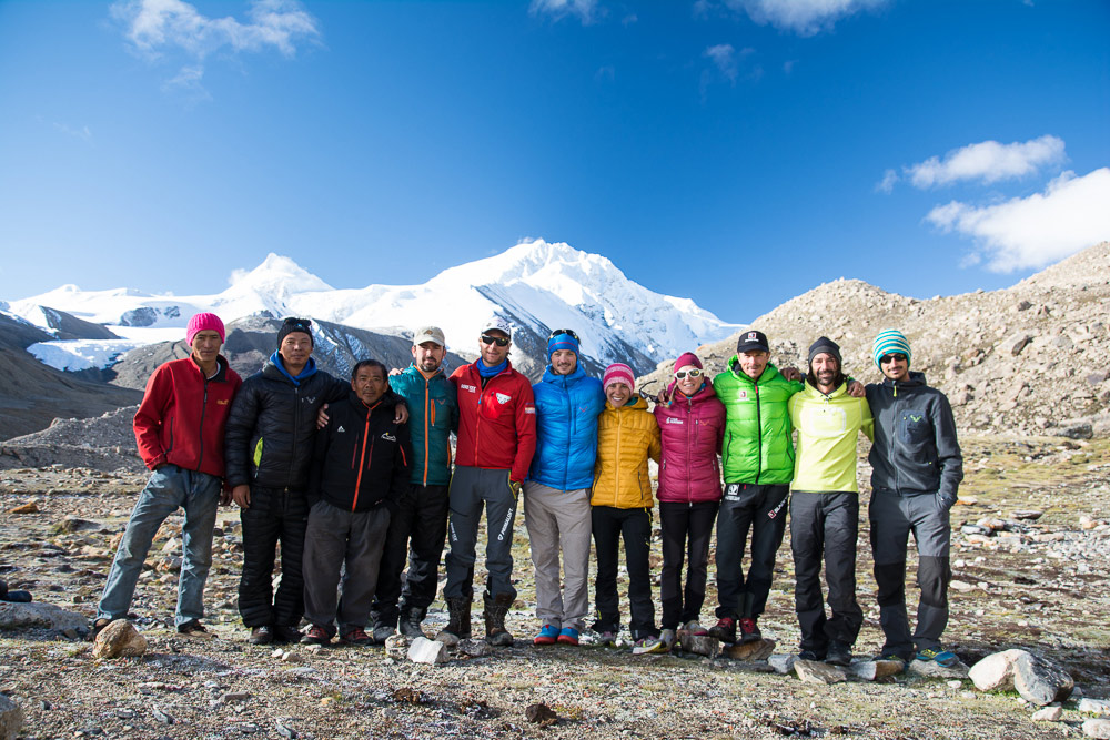 Das komlette Expeditionsteam 2014 am Shishapangma 