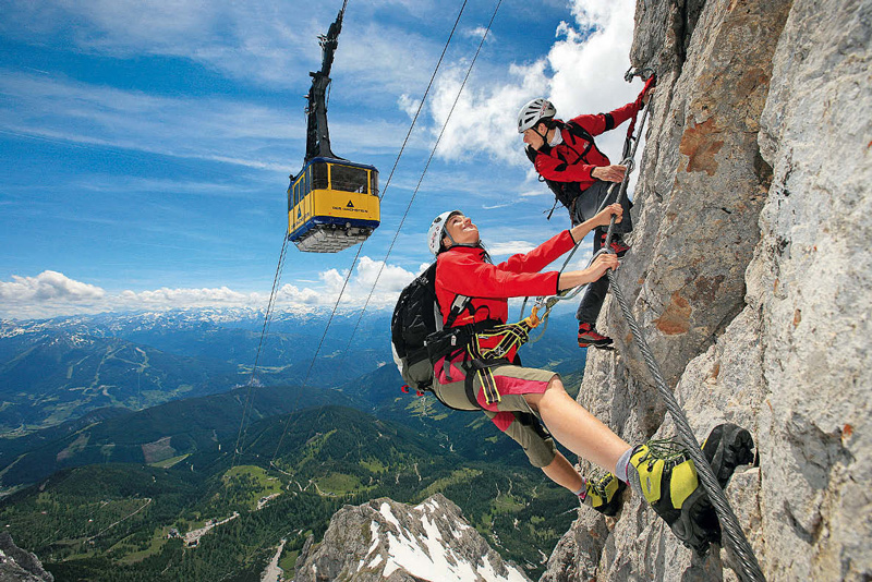 Spektakulär: der Sky-Walk-Klettersteig am Hunerkogel