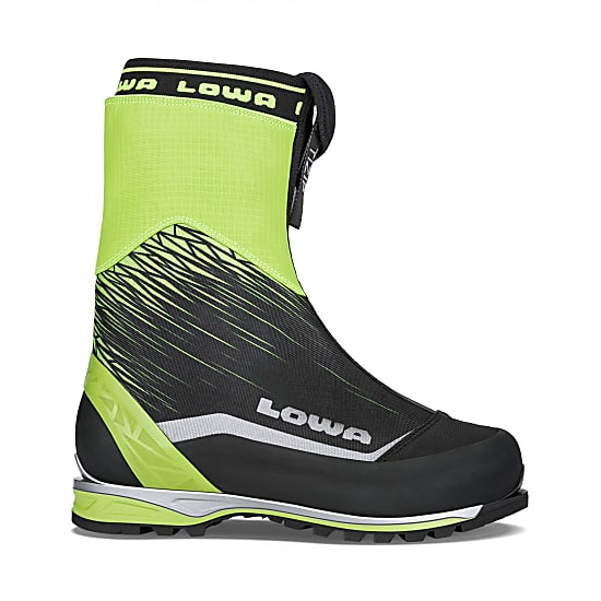 Im Härtetest: Der Eiskletterstiefel Alpie Ice gtx von Lowa