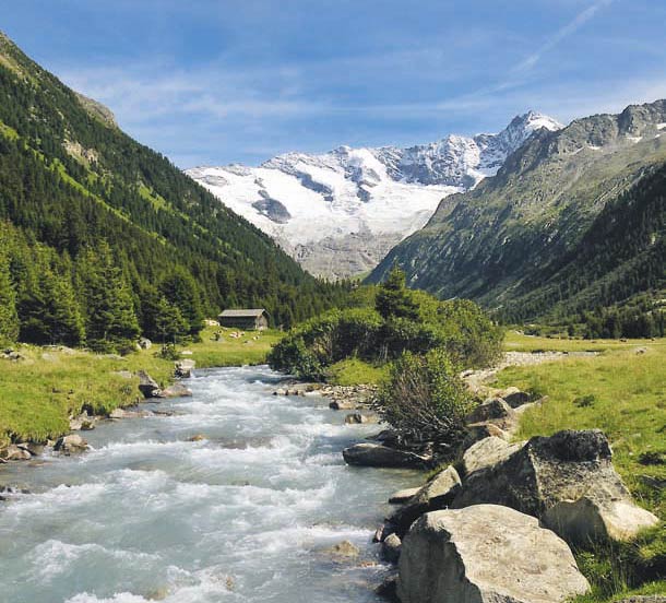 Das Krimmler Achental grenzt den Nationalpark Hohe Tauern nach Westen gegen die Zillertaler Alpen ab