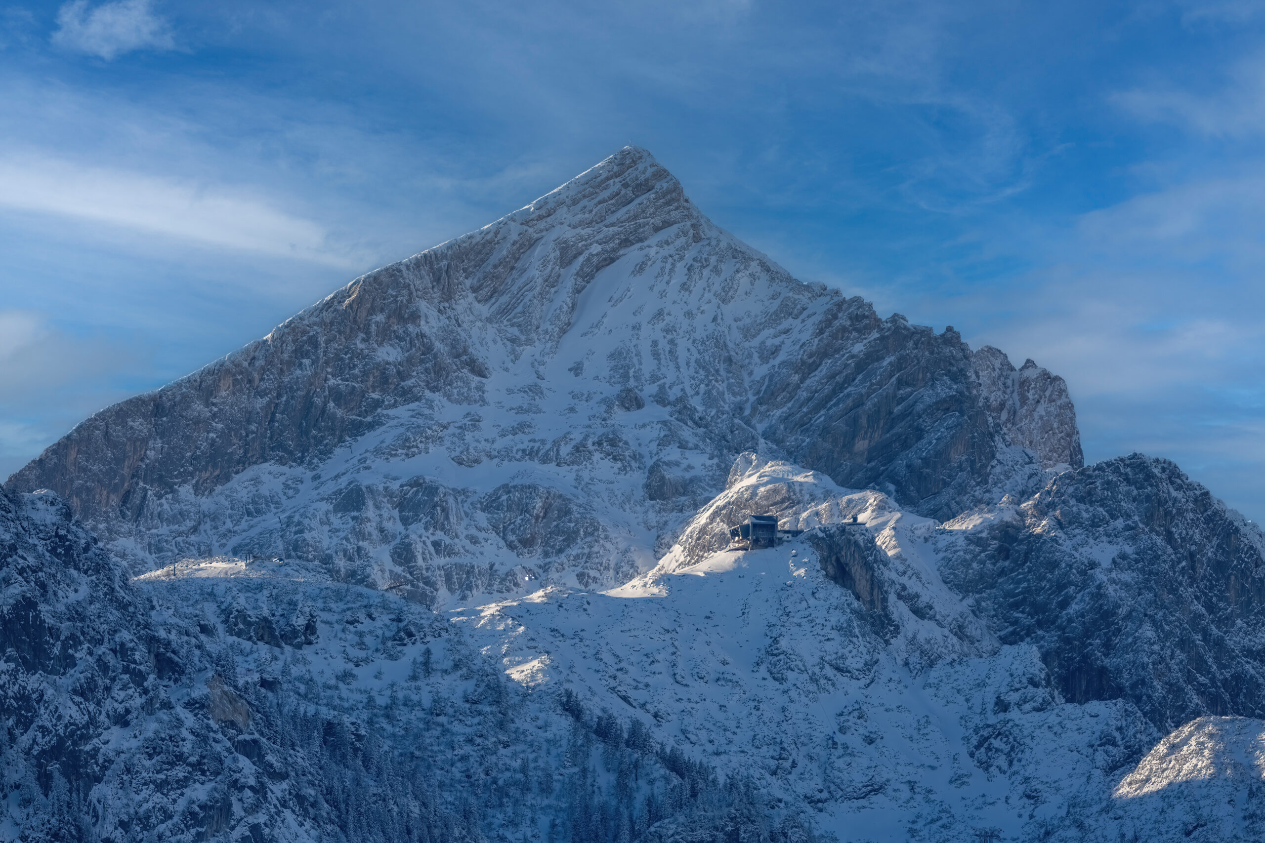An der Alpspitze ist ein 50-jähriger Bergsteiger tödlich abgestürzt.