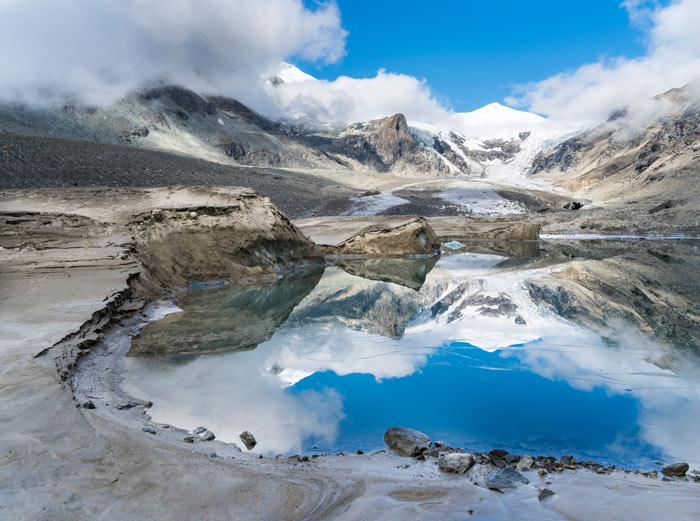 Immer neue Gletscherseen zeigen den Rückgang des Eises am Großglockner an.