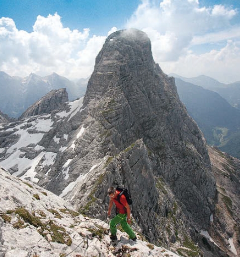 Ein einfacher Klettersteig führt über die Neue Traunsteiner Hütte zum Wagendrischelhorn
