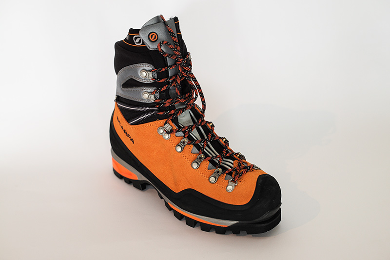 Im BERGSTEIGER Test 08/2015: SCARPA Mont Blanc GTX Hochtourenschuh