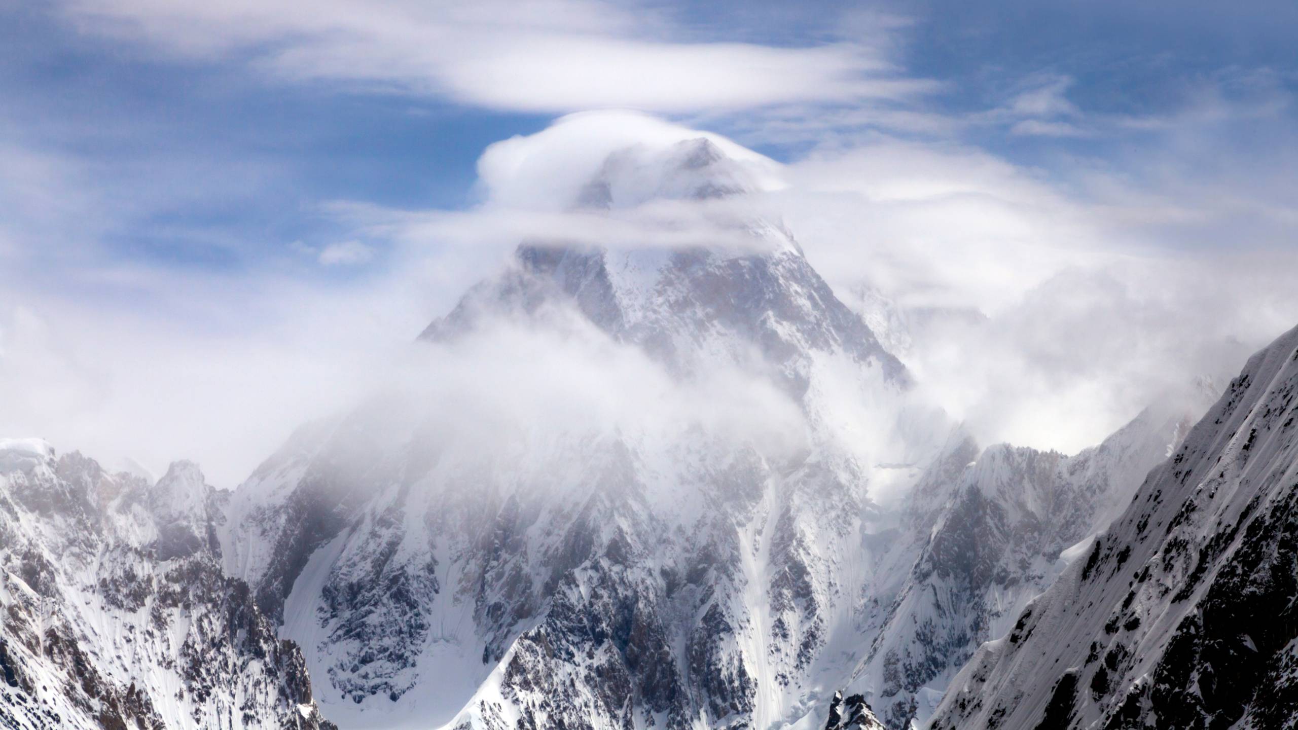 Der Gasherbrum IV, der als K3 bezeichnet wird, ist der 17. höchste Berg der Erde und der 6. höchste in Pakistan.