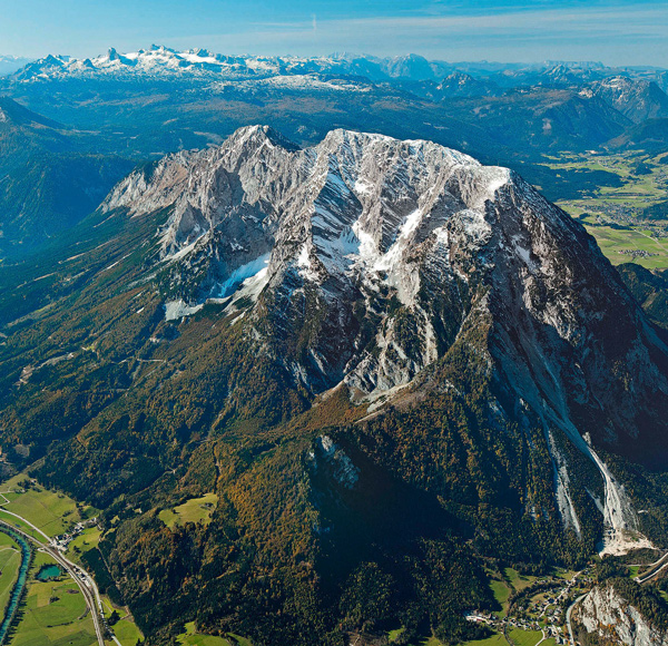 Freistehend zwischen Ennstal und Salzkammergut: der Grimming