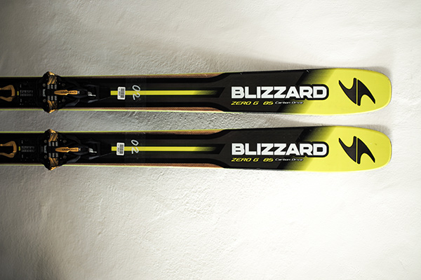 Im BERGSTEIGER Test 12/15: BLIZZARD Zero G 85 Tourenski