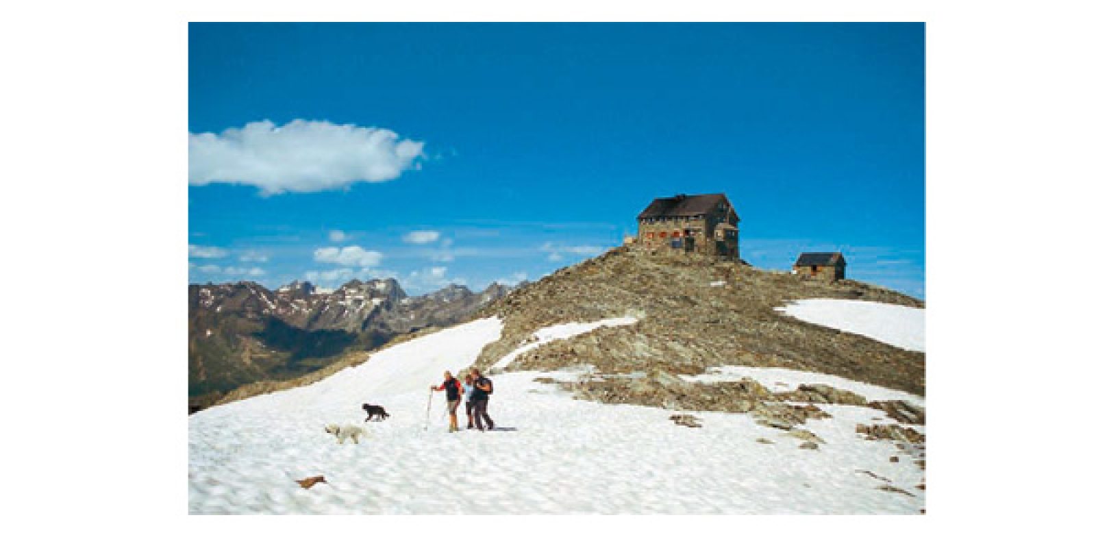 Die Hochstubaihütte ist ein Stützpunkt auf der mehrtägigen Windachtalrunde