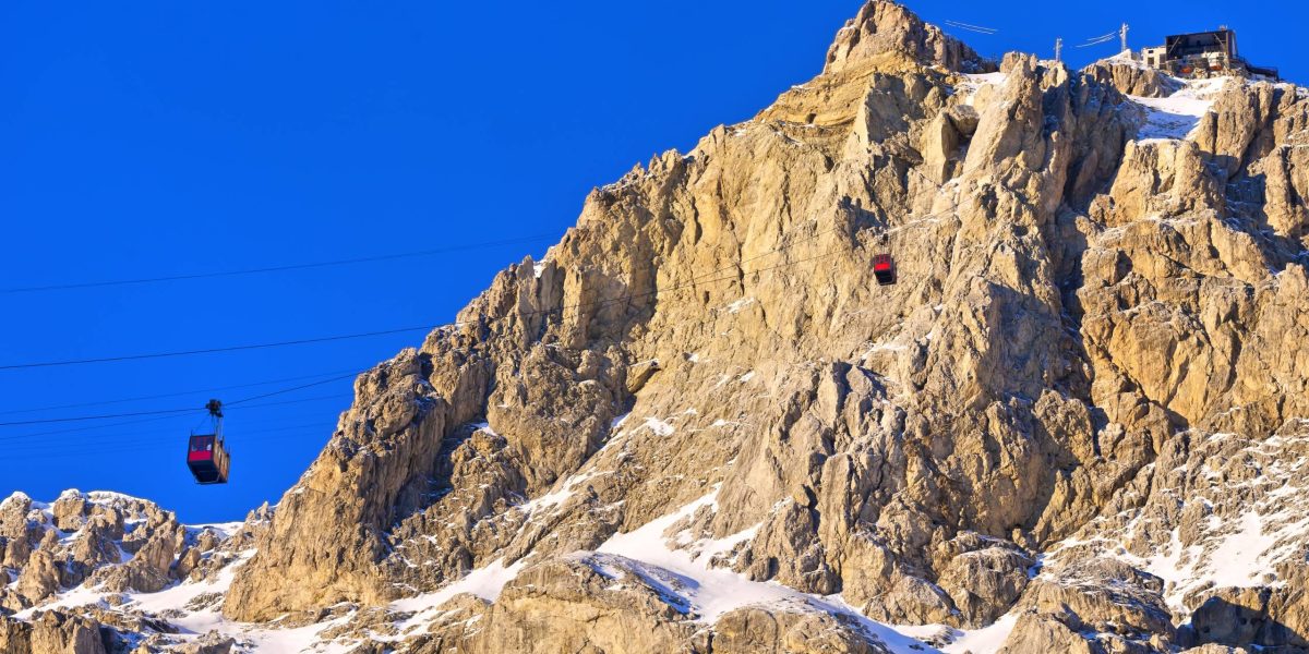 Die Seilbahn zum Lagazuoi-Gipfel, Dolomiten