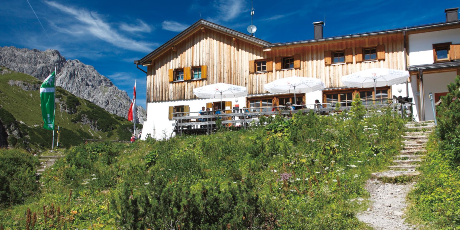 Die 1896 errichtete Hütte wurde inzwischen mehrfach erweitert.