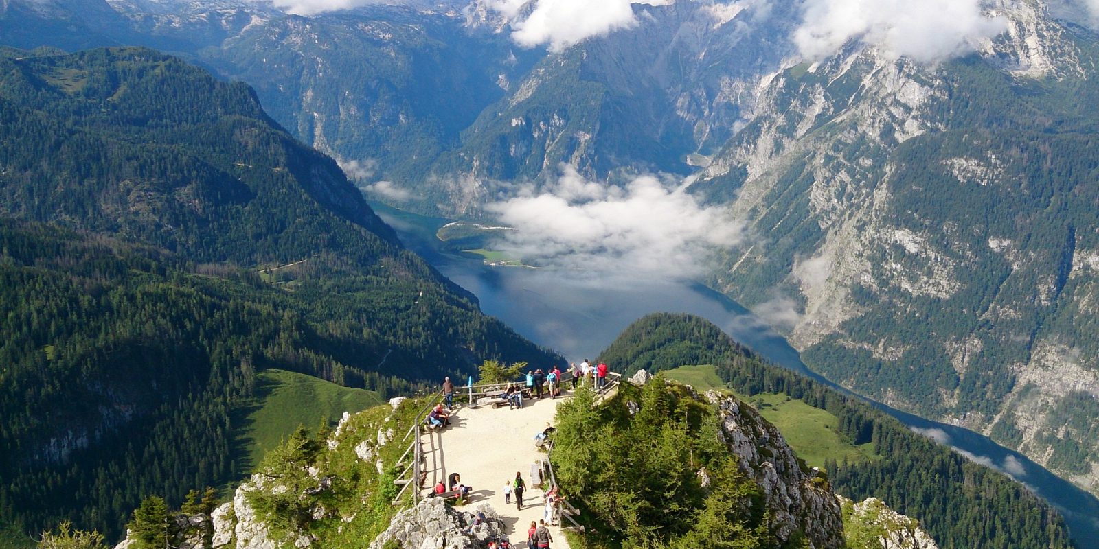 Vom Jenner lässt sich der Tiefblick auf den Königssee genießen.