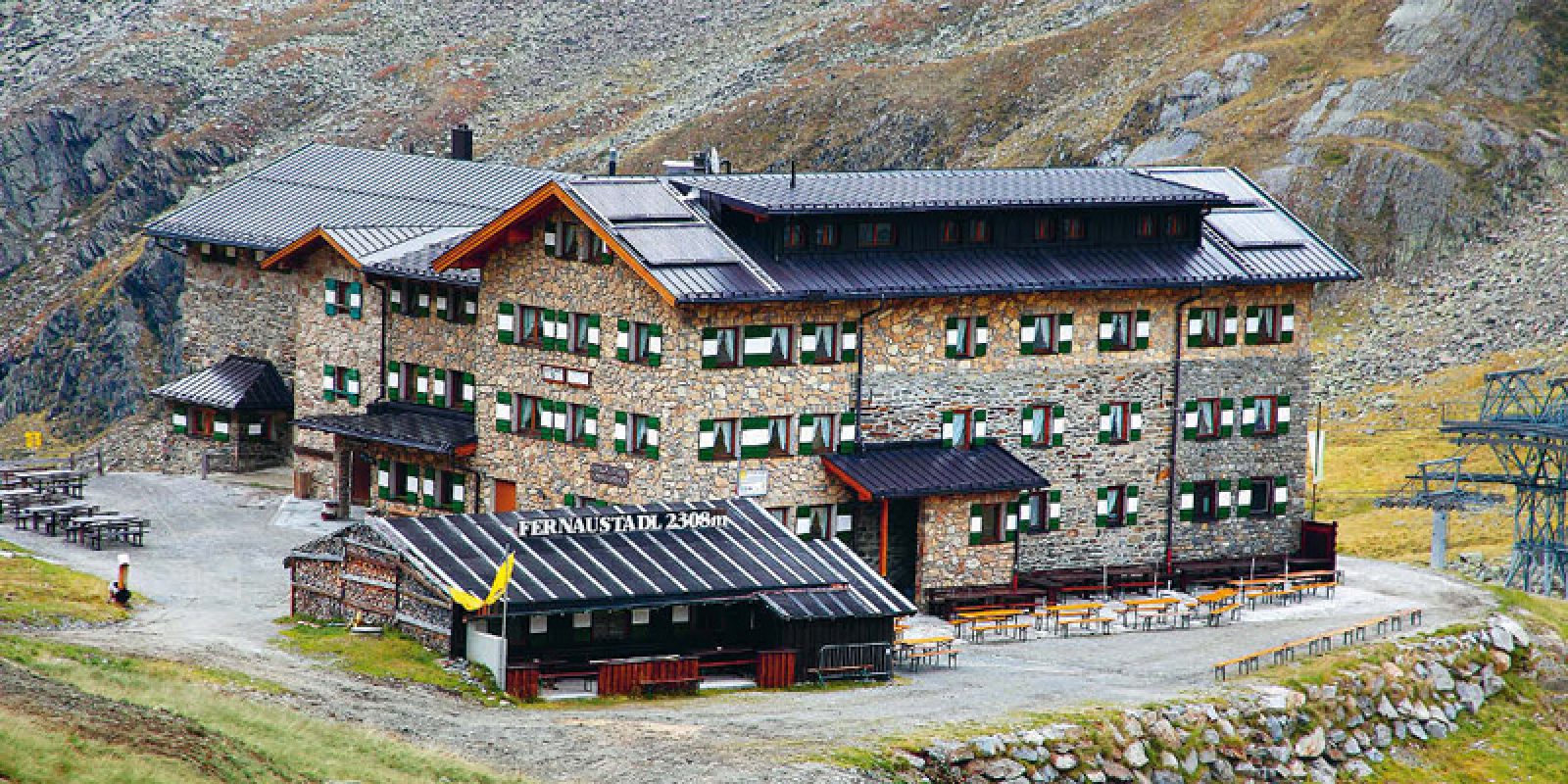 Die Dresdner Hütte am Stubaier Höhenweg